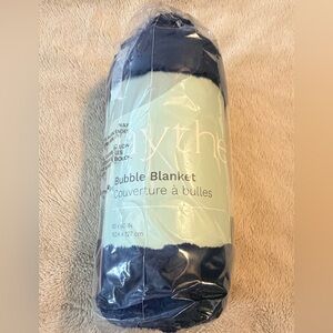 Hythe Cozy Navy Blue Bubble Blanket 60” X 50”